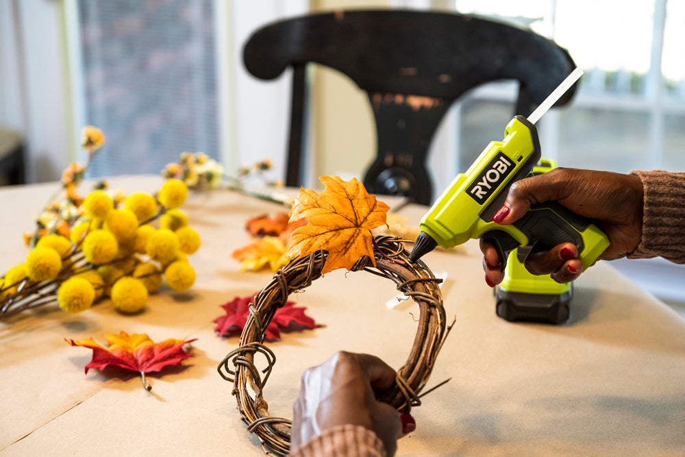 18V ONE+ COMPACT GLUE GUN KIT Image 5