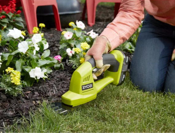 18V ONE+ Grass Shear Kit Image 3